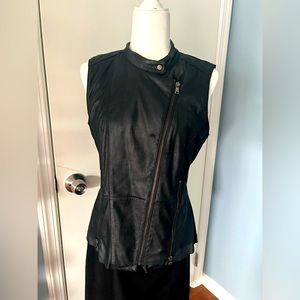 Kenneth Cole women’s black leather vest. Front zipper detail. Size M.